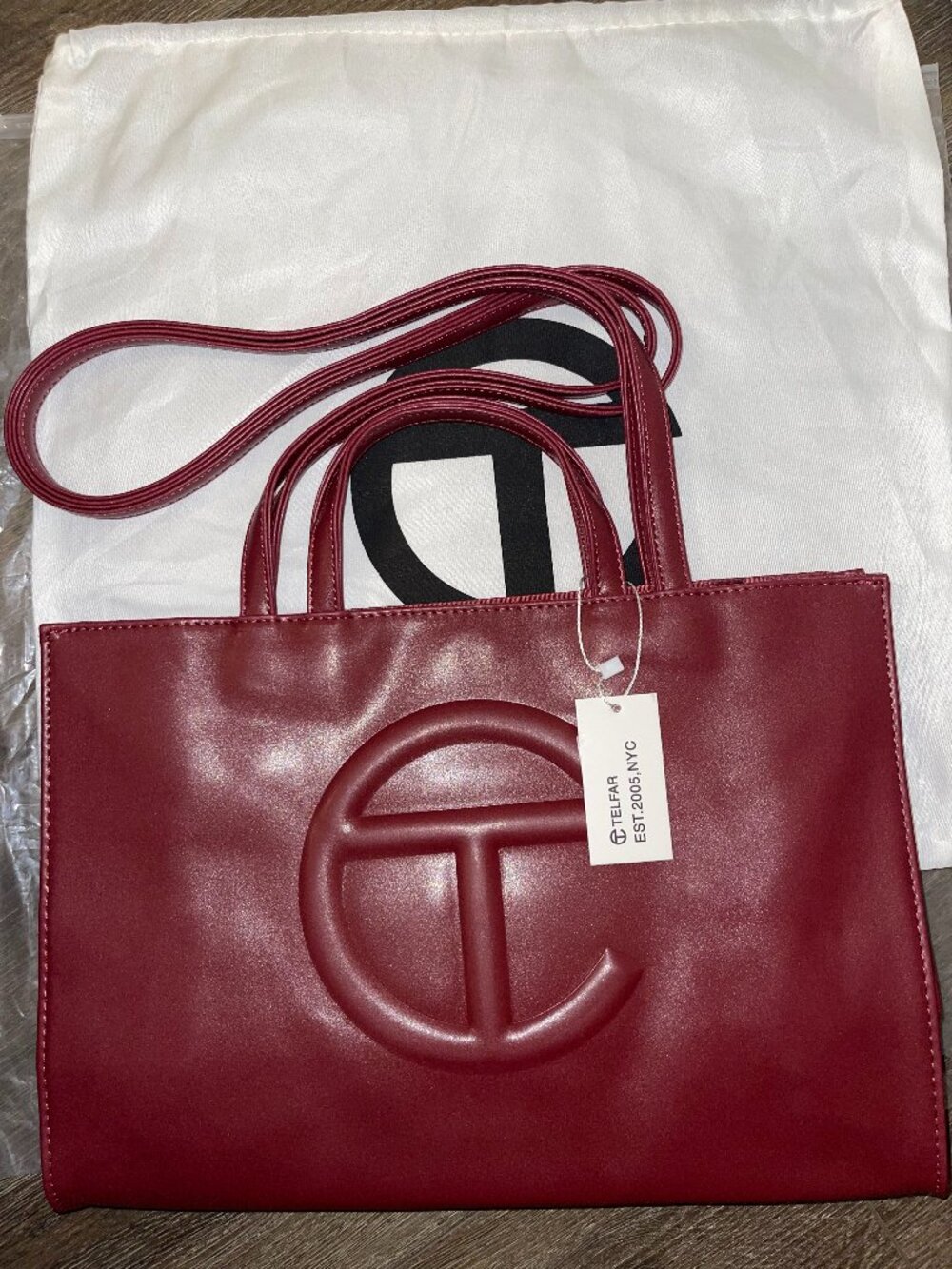 Medium shopping bag- Burgundy